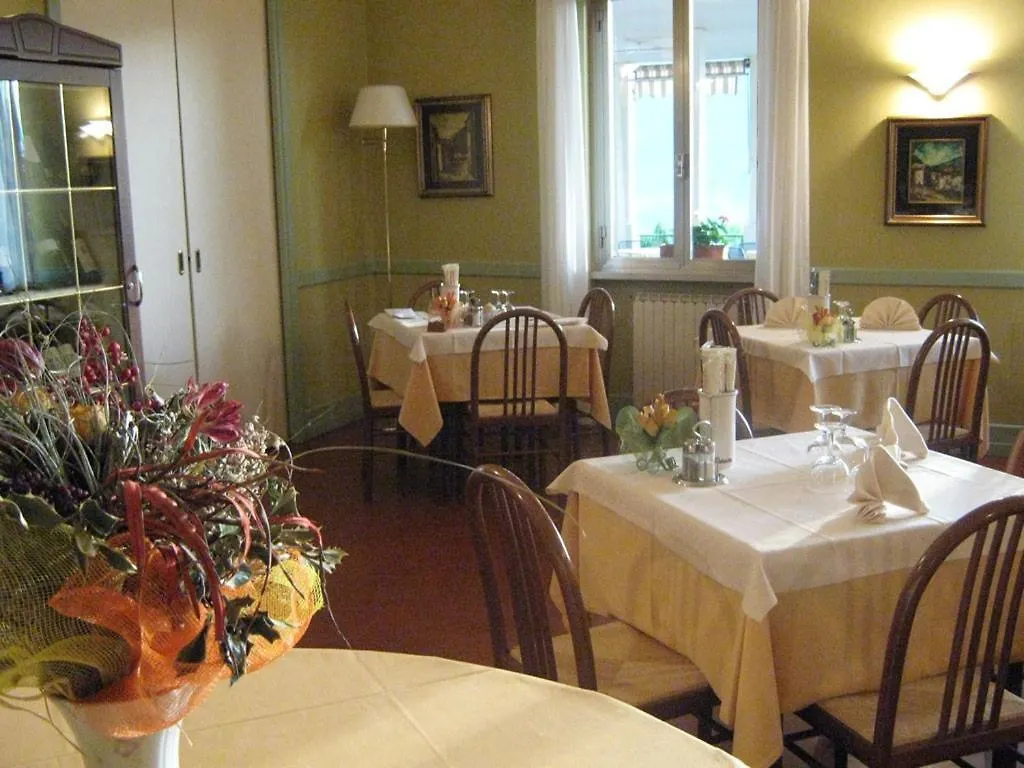 ***  Hotel Rotelli Sale Marasino Italia